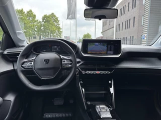 Peugeot 208 1.2 Hybrid 110 e-DCS6 / 16