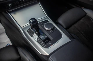 BMW 3-serie Touring 330e M-Sport, Pano, Leder, Laser / 19