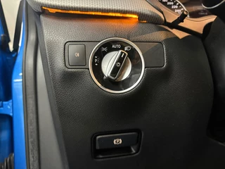 Mercedes-Benz B-Class 180 Ambition Nederlandse auto/ Trekhaak/ Parkeersensoren voor en achter/ Set winterbanden / 13