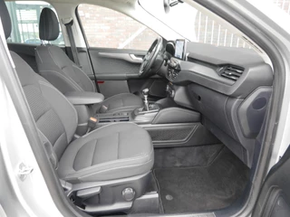 Ford Kuga 2.0 TDCi 150pk Titanium | Diesel | Trekhaak 1900kg | Navigatie | Climate control | Achteruitrijcamera | Cruise control | Keyless | Lichtmetalen velgen / 13