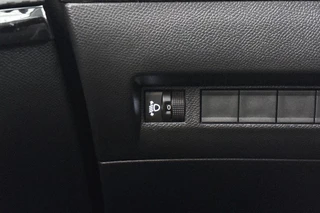 Peugeot 208 1.2 PureTech 100 Style / 21