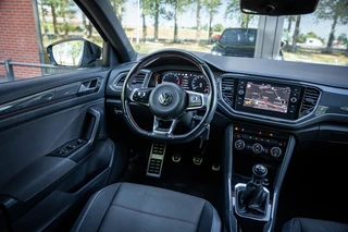 Volkswagen T-Roc 1.5 TSI Sport | Climate | Navi | Cruise | Camera | PDC / 30