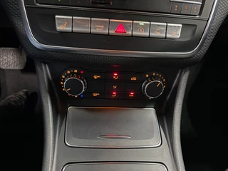 Mercedes-Benz A-Class 180 Business Solution/ Automaat/ NL auto/ Sensoren/ Achteruitrijcamera / 28
