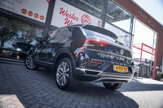 Volkswagen T-Roc 1.5 TSI Sport | Climate | Navi | Cruise | Camera | PDC / 41
