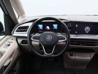 Volkswagen Multivan 1.4 eHybrid L2H1 Style 7-Persoons | Panorama dak | Stoelverwarming | Adaptive Cruise | Trekhaak | Camera | CarPlay | Climatronic | 17 Inch | 21.560 Km !! / 37