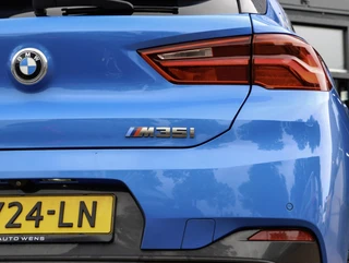 BMW X2 M35i High Executive Panoramadak | Harman Kardon | Sportstoelen | Misano Blue / 30