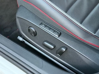 Volkswagen Golf 2.0 TSI GTI Panodak Leer Stoelverkoeling Head-Up / 31