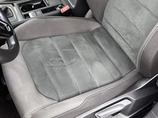 Volkswagen Golf 1.5 TSI Highline Business | Automaat | Adaptive Cruise | CarPlay | Stoelverwarming | Camera / 13
