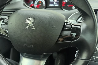 Peugeot 308 SW 1.2 PureTech Blue Lease Premium 130pk | Navigatie | Panoramadak | Climate Control | Trekhaak | Camera | Cruise Control | Parkeersensoren | Apple Carplay - Android Auto / 23