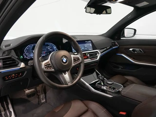 BMW 3 Serie 330e M-Sport Schuifdak | ACC | Harman Kardon / 2