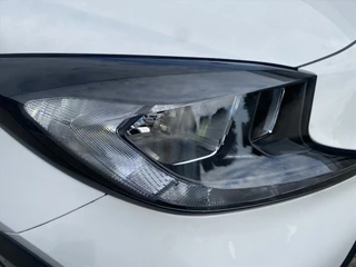 Toyota Aygo X 1.0 VVT-i MT 72pk S-CVT / 13