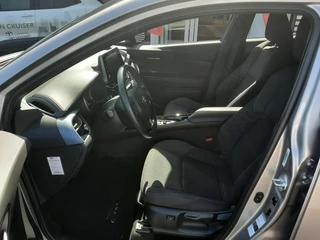 Toyota C-HR 1.8 Hybrid Business Plus ALL SEASONS STOEL/STUURVERW KEYLESS PARK-SENSOREN BLIND-SPOT LM-VELGEN DAB+ CAMERA / 15