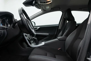 Volvo V60 T3 Polar+ Automaat Adaptive Cruise | Bi-Xenon | Stoelverwarming / 12