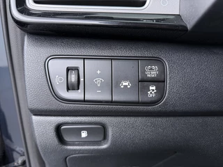 Kia Niro 1.6 GDi Hybrid DynamicLine  - Cruise Control - Lichtmetalen Velgen - Navigatie - Climate Control - Apple/Android Carplay - Virena Zekerheidspakket €895 / 23