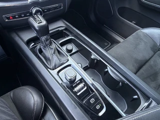 Volvo XC60 2.0 D4 Inscription R-Design Adapt.Cruise Apple Carplay Voll.Onderhouden / 30