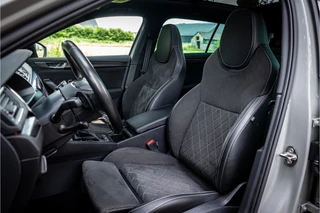 Škoda Superb Combi 1.4 TSI iV Sportline Business  Panorama Matrix ACC 360 Camera / 6