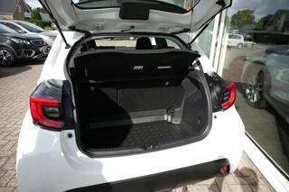 Toyota Yaris 1.5 HYB Camera,Carplay, Trekhaak / 14