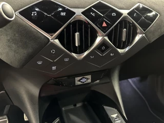 Ds 3 Crossback E-Tense Performance Line 50 kWh 97 % SOH 3 Fase CARPLAY NAVI. / 36