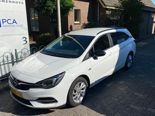 Opel Astra Sports Tourer 1.2 Business Edition / 2
