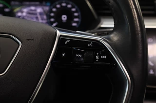 Audi e-tron e-tron 50 quattro Launch edition plus 71 kWh  Memory Keyless Go/Start ACC ECC Carplay / 9