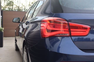 BMW 1-serie 118i 136pk High Executive Urban line - Leder - Led koplampen - Navigatie prof. - Hifi - / 29