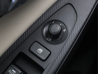 Mazda 2 1.5 Skyactiv-G Skylease GT  | BOVAG-garantie | Trekhaak | Camera | All-seasons / 28