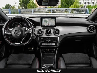 Mercedes-Benz CLA-klasse 180 Business Solution AMG Night Upgrade | Panoramadak | Camera | Apple CarPlay/Android Auto | LED | Navigatie| Stoelverwarming | 18" / 2