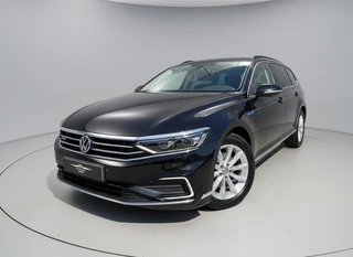 Volkswagen Passat Variant 1.4 TSI PHEV GTE * AUTOMAAT * Parkeercamera * Massage * Keyless *