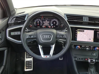 Audi Q3 45 TFSI e 245pk PHEV S line Edition 11dkm! / 14