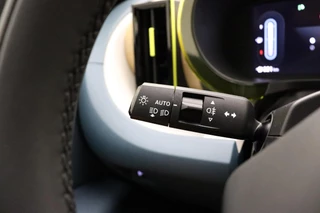 Fiat Grande Panda 1.2 Hybrid La Prima | Navigatie | Climate control | Camera | Dakrails | Lichtmetalen velgen | Extra getint glas | Nieuw model | Hoge instap / 31