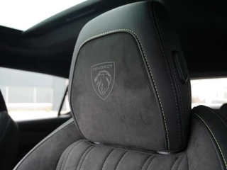 Peugeot 308 1.2 Hybrid 145 e-DCS6 GT € 6000,- DEMOVOORDEEL! | AGR stoelen | Stoel en stuurverwarming | Camera rondom | Adaptieve cruise control | Panoramadak | Afneembare trekhaak | Full led | 18 inch lichtmetalen velgen / 13