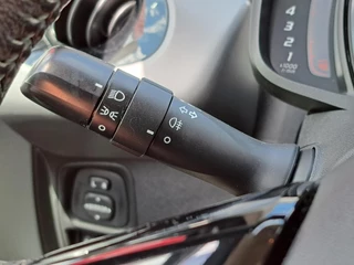 Toyota Aygo PLAY AIRCO CAMERA APPLE/ANDROID AUDIO-STUURWIELBED. BLUETOOTH LED-DAGRIJ / 16