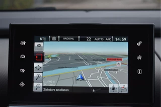 Citroën C4 Cactus 1.2 PureTech Shine Airbump Blackline  | NL-Auto | Nav | Cruise Control | PDC achter | LM-Velgen allweather | NAP | Distributie vervangen / 21