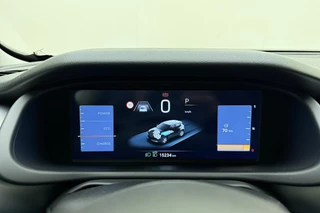 Jeep Avenger 1.2 e-Hybrid Summit Automaat | JBL Soundsystem | Navigatie | Elektrische achterklep | Keylee | Climate control | Camera | Draadloze telefoonlader / 21