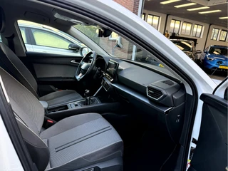 SEAT Leon Sportstourer 1.0 TSI Style Business Intense  Camera, Trekhaak, Virt.Dash / 23
