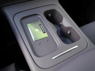 Leapmotor C10 Design 69.9 kWh | Demo | Diverse kleuren leverbaar | 1500 kg trekgewicht | Wltp 420 km | Stuurverwarming | Stoelverwarming en koeling | Elektrisch verstelbare voorstoelen | Navigatie | Keyless entry & start | 20 inch lichtmetalen velgen | Led verlichting / 35