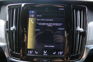 Volvo V90 2.0 T4 R Design Pano | Trekhaak | Apple carplay | Pilot assist | / 14