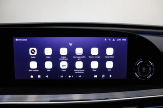 Omoda 9 Premium Hybride 537 PK Automaat | NIEUW MODEL | DEMO | Mat lak | Schuif/kanteldak | Lederen bekleding | Massagestoelen | Keyless | Stoel & Stuurverwarming | 7 jaar garantie / 35
