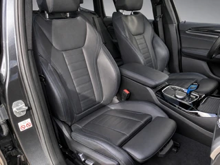 BMW iX3 M Sport High Executive 80 kWh | 1e eigenaar | dealer onderhouden | panoramadak | leder interieur | SOH accu 99.5% / 20