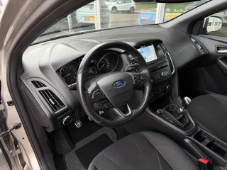 Ford Focus Wagon 1.0 ST-Line Cruise Navi Airco Carplay / 21