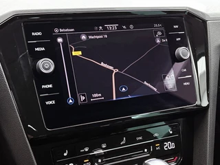 Volkswagen Passat Variant 1.5 TSI Business Automaat | Adaptive Cruise | Stoelverwarming | CarPlay | Trekhaak / 26