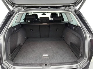 Volkswagen Passat 1.5 TSI Business | Automaat | Adaptive cruise | Stoelverwarming | CarPlay | Camera | Parkeersensoren | BTW / 31