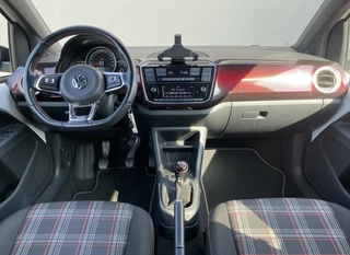 Volkswagen up! 1.0 TSI GTI 116 pk  | 17 inch lichtmetaal | stoelverwarming | climate control | zwart dak-spiegels | NL auto / 16
