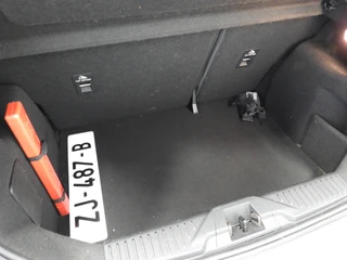 Ford Fiesta 1.1 Trend NAVI-APP/AIRCO/CRUISE/PDC/TREKH.! / 22