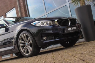 BMW 3-serie Gran Turismo 320i High Executive | Sport Line | NL auto | Keyless entry | Panoramadak | Xenon | HiFi audio | Navigatie Professional | Cruise control | M-sportstuur | PDC / 45