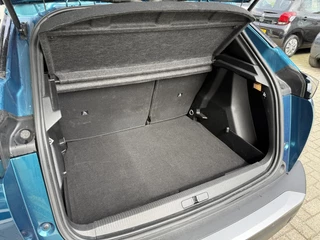 Peugeot 2008 1.2 Turbo 100 Allure | Parkeersensoren | Draadloos Apple Carplay/Android Auto | Privacy Glass | Bleu Obsession / 8