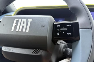 Fiat Grande Panda 1.2 Hybrid 110pk Automaat ICON | Tot 8 jaar Garantie | Apple Carplay/Android Auto | Cruise control | Lichtmetalen velgen | Parkeersensoren | Hoge instap / 19