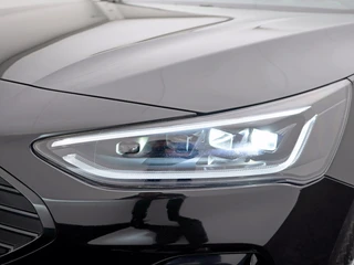 Ford Focus 1.0 Ecoboost automaat ST line X Panoramdak | Afn. Trekhaak | / 41