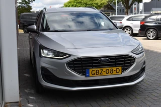 Ford Focus Wagon 1.0 EcoBoost Hybrid Titanium / 13