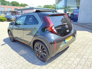 Toyota Aygo X LIMITED AUTOMAAT CABRIO NL-AUTO 18"LM-VELGEN PRIVACY-GLASS JBL-AUDIO HALF-LEDER STOELVERW. / 4